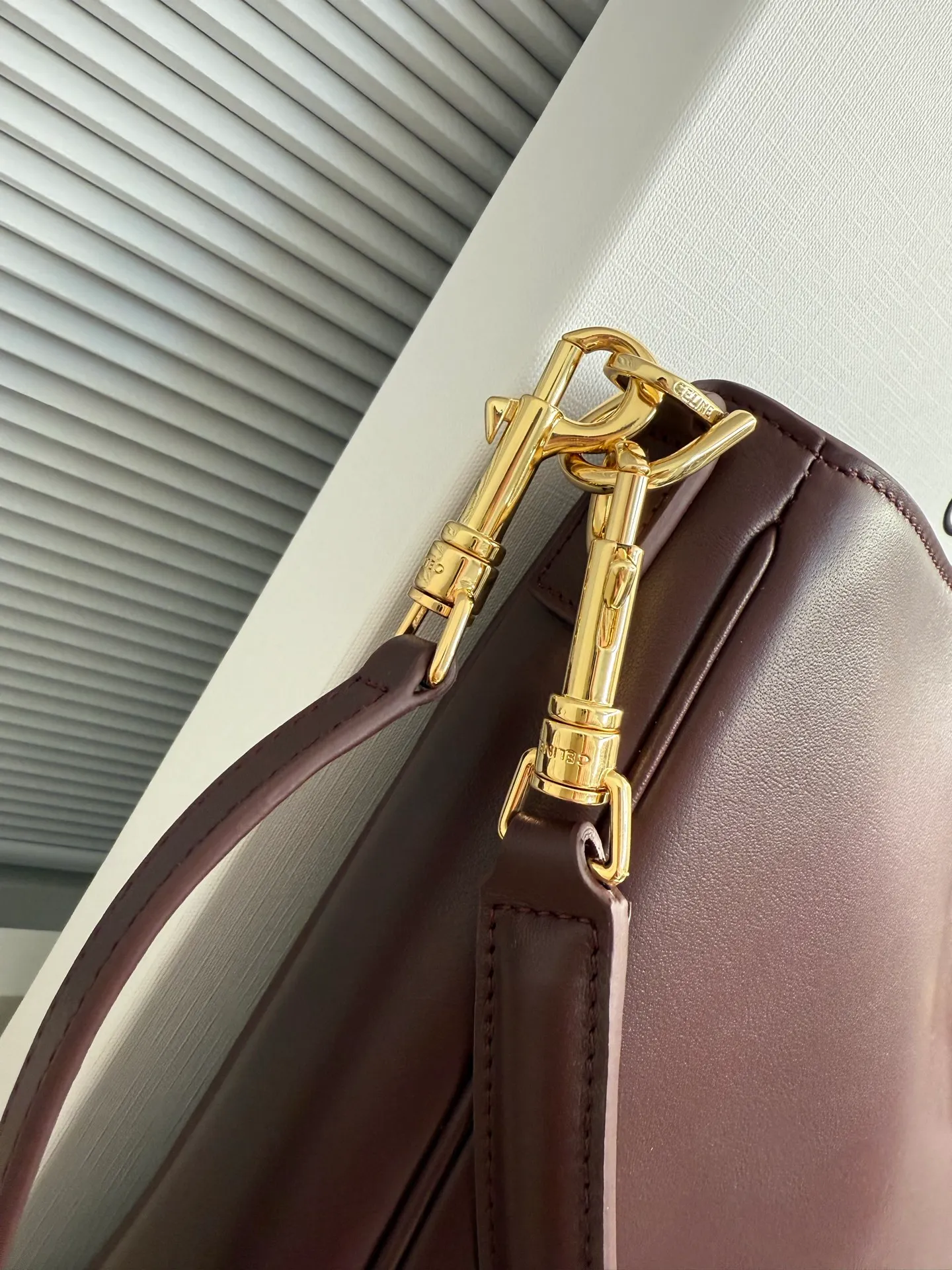 p1840 CAMILLE 16 SOFT Medium Smooth Cow Leather Handbag 14.2 1 detachable hand/shoulder strap, 9.8" (25cm) length 1 detachable and adjustable shoulder strap for cross-body wear, minimum length 16.5" (42cm), maximum length 19" (48cm) Number: 119563FX9.03PA