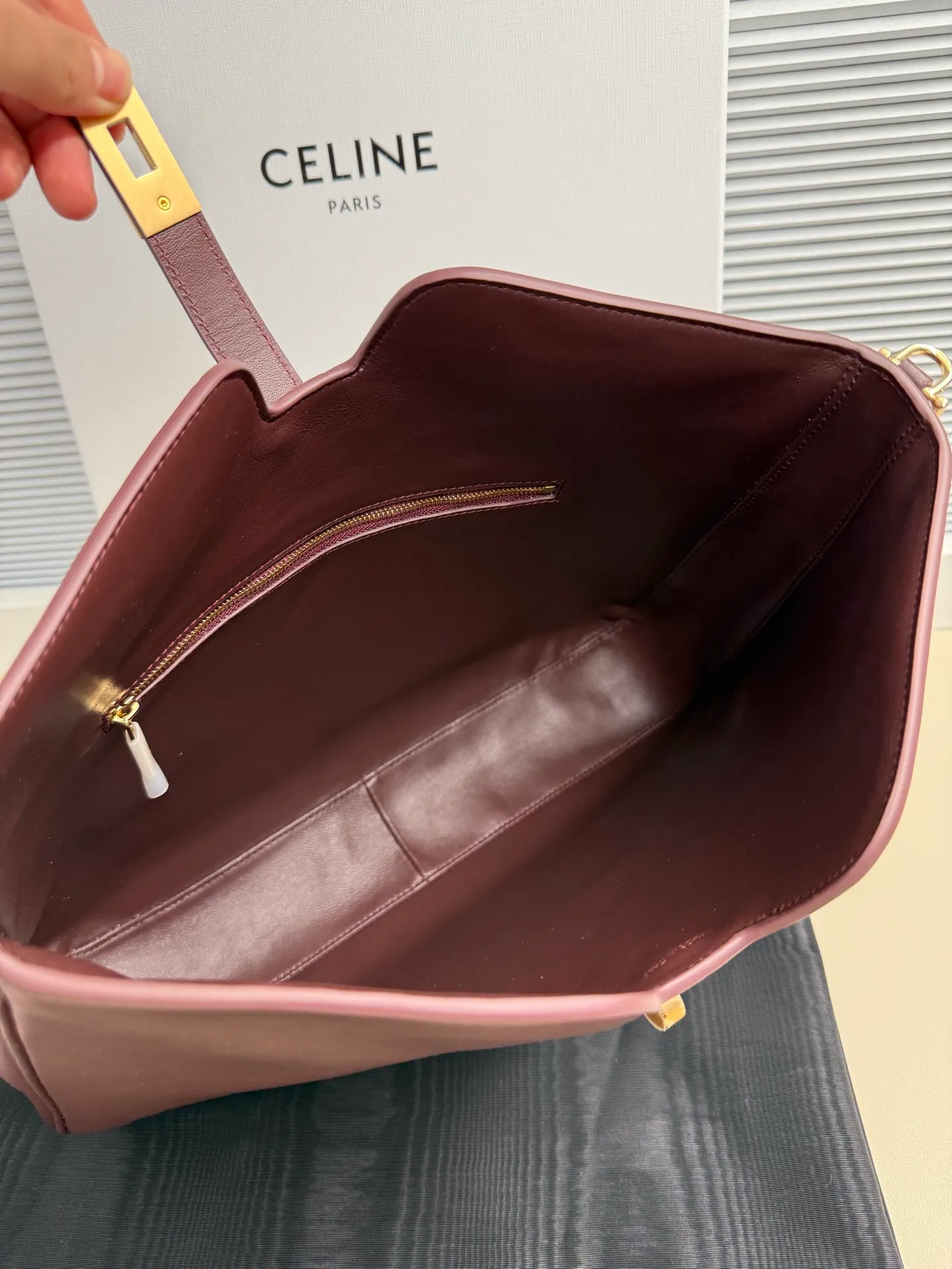 p1840 CAMILLE 16 SOFT Medium Smooth Cow Leather Handbag 14.2 1 detachable hand/shoulder strap, 9.8" (25cm) length 1 detachable and adjustable shoulder strap for cross-body wear, minimum length 16.5" (42cm), maximum length 19" (48cm) Number: 119563FX9.03PA