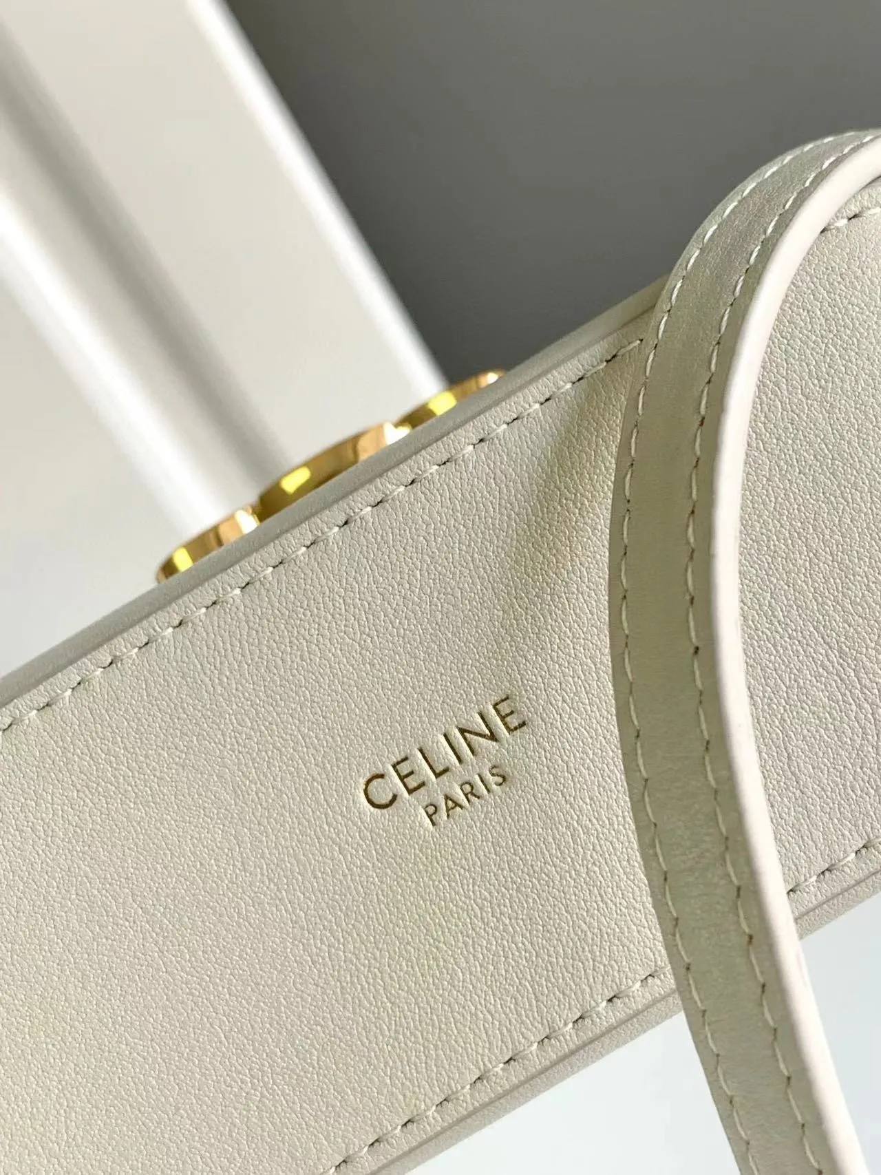 Celine TRIOMPHE mini cowhide bucket bag French fries bag size: 12.5x5x14cm