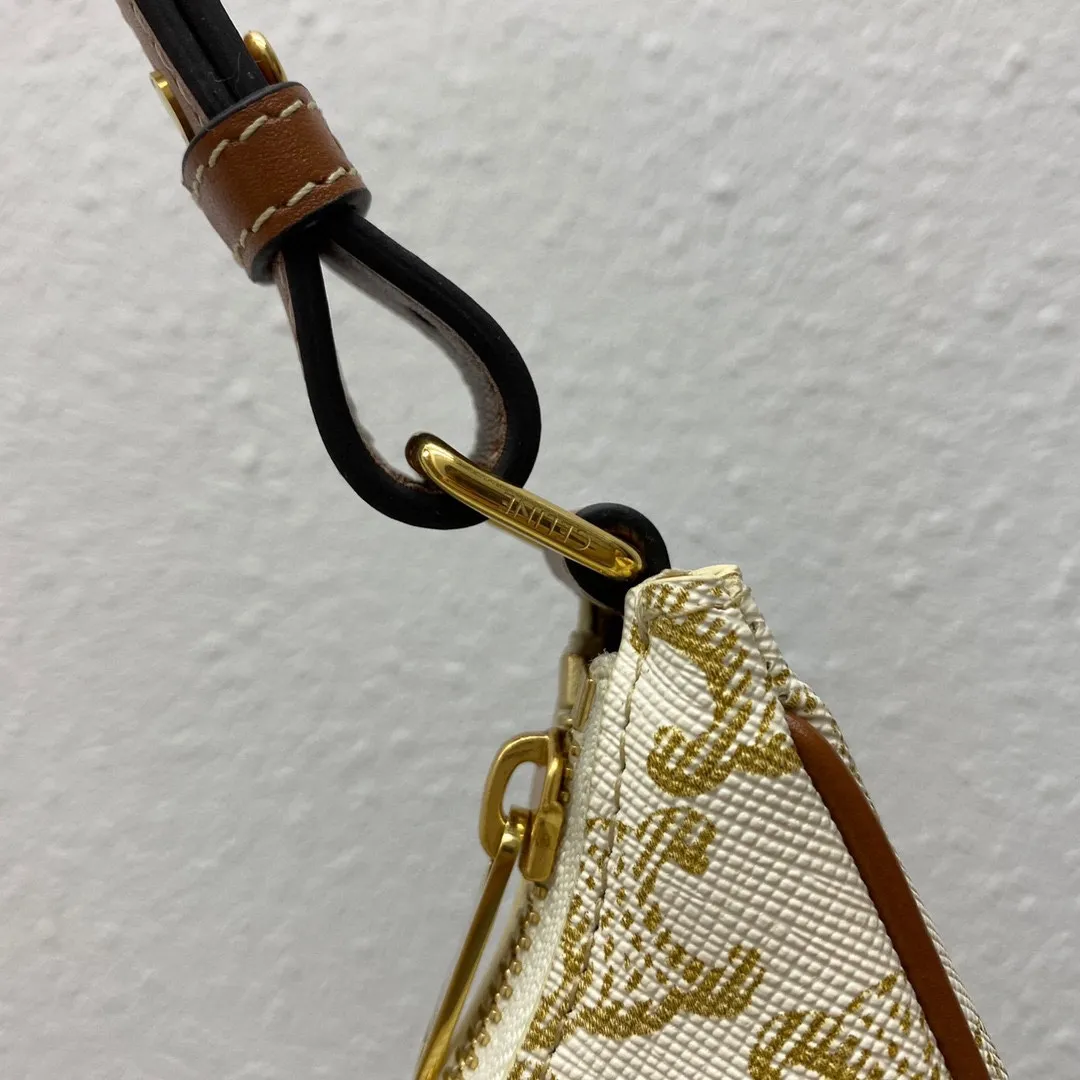 #CELI-NE AVA underarm bag ⚠️The new version has upgraded all-steel hardware → rolled over the old version of alloy → exquisite details, order with confidence, perfect. This underarm bag is really beautiful! Size: 24.5-18-7.5