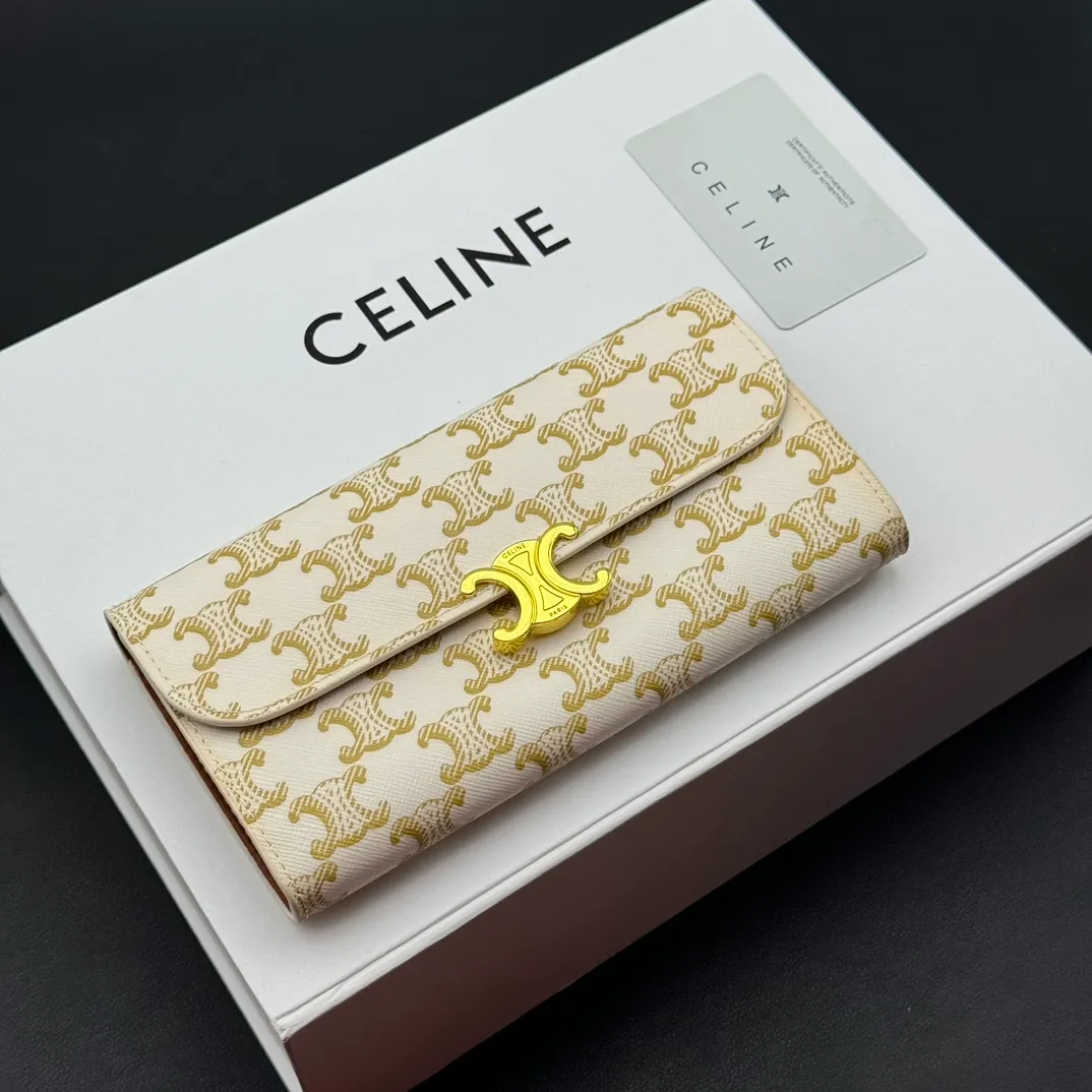 💰210 💎Upgraded original version💖 With top layer leather 𝗖𝗘𝗟𝗜𝗡𝗘 | 𝗧𝗥𝗜𝗢𝗠𝗣𝗛𝗘 Celine Arc de Triomphe Wallet💖 TRIOMPHE metallic snap button, 1 zipper pocket, 2 gusset partitions, 1 flat pocket, 12 card slots. Style number: C10E313 Size: 19X10