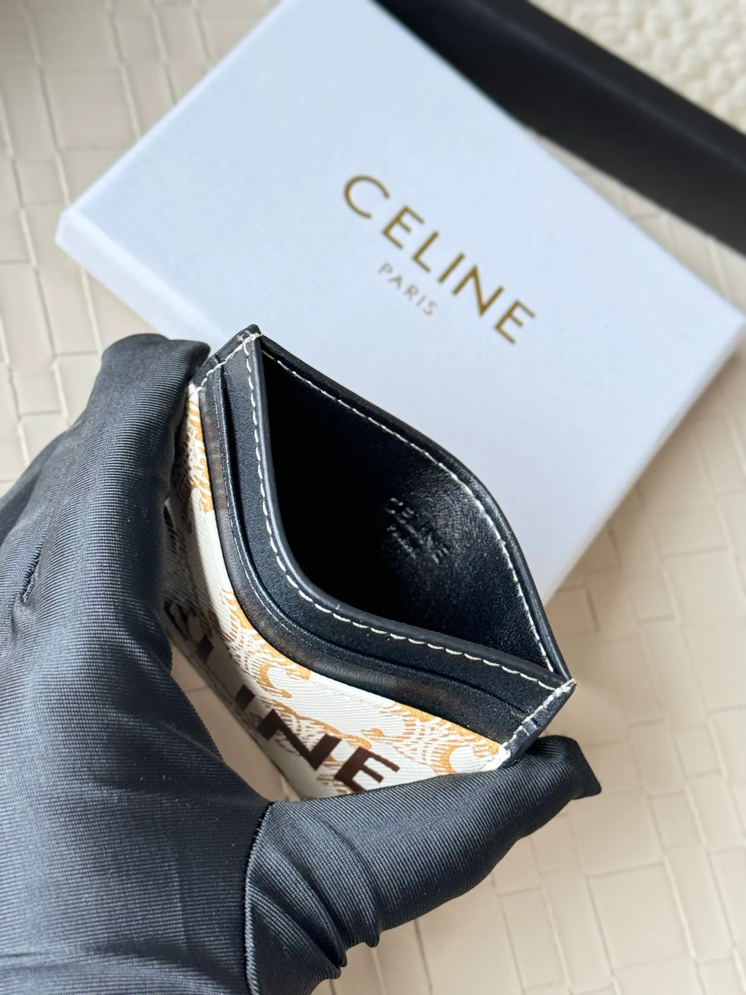 💰100CELINE. TRIOMPHE logo printed card holder/2024 Xiaosai Coated canvas, sheepskin binding 2 card slots 1 flat pocket Number: 10B702 Size: w10.5×7cm