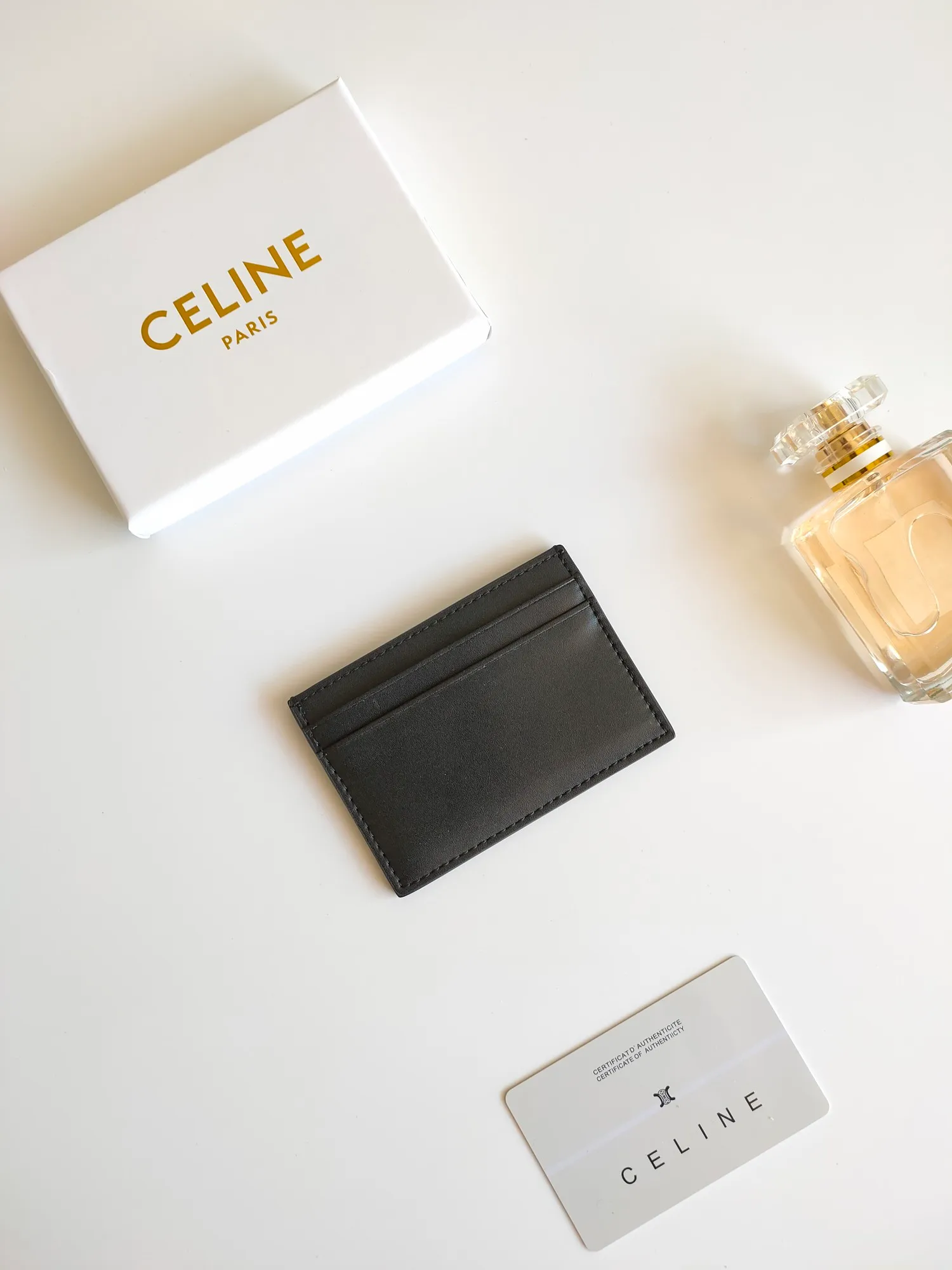 ￥90 CELINE printed logo card holder, coated canvas, genuine leather edging Style number: 10B702 Size: 10.5 X 7cm
