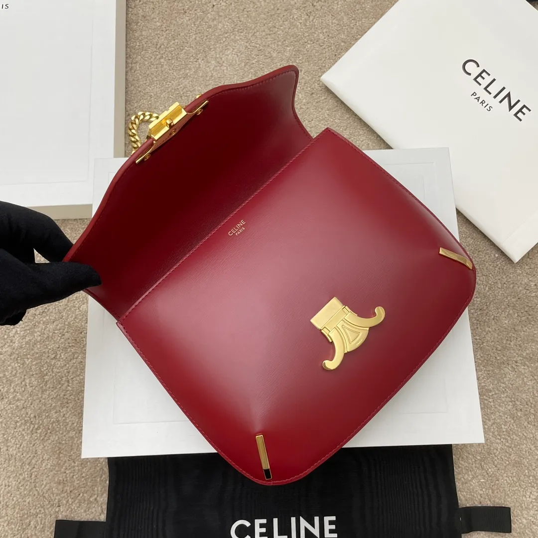 BESACE TRIOMPHE shiny cow leather chain bag, cow leather, sheep leather lining, suitable for shoulder carry, metal TRIOMPHE logo closure, all steel hardware, chain length 12 inches (30 cm), model number: 199273, size: 24.5*17*4🌺🌺🌺