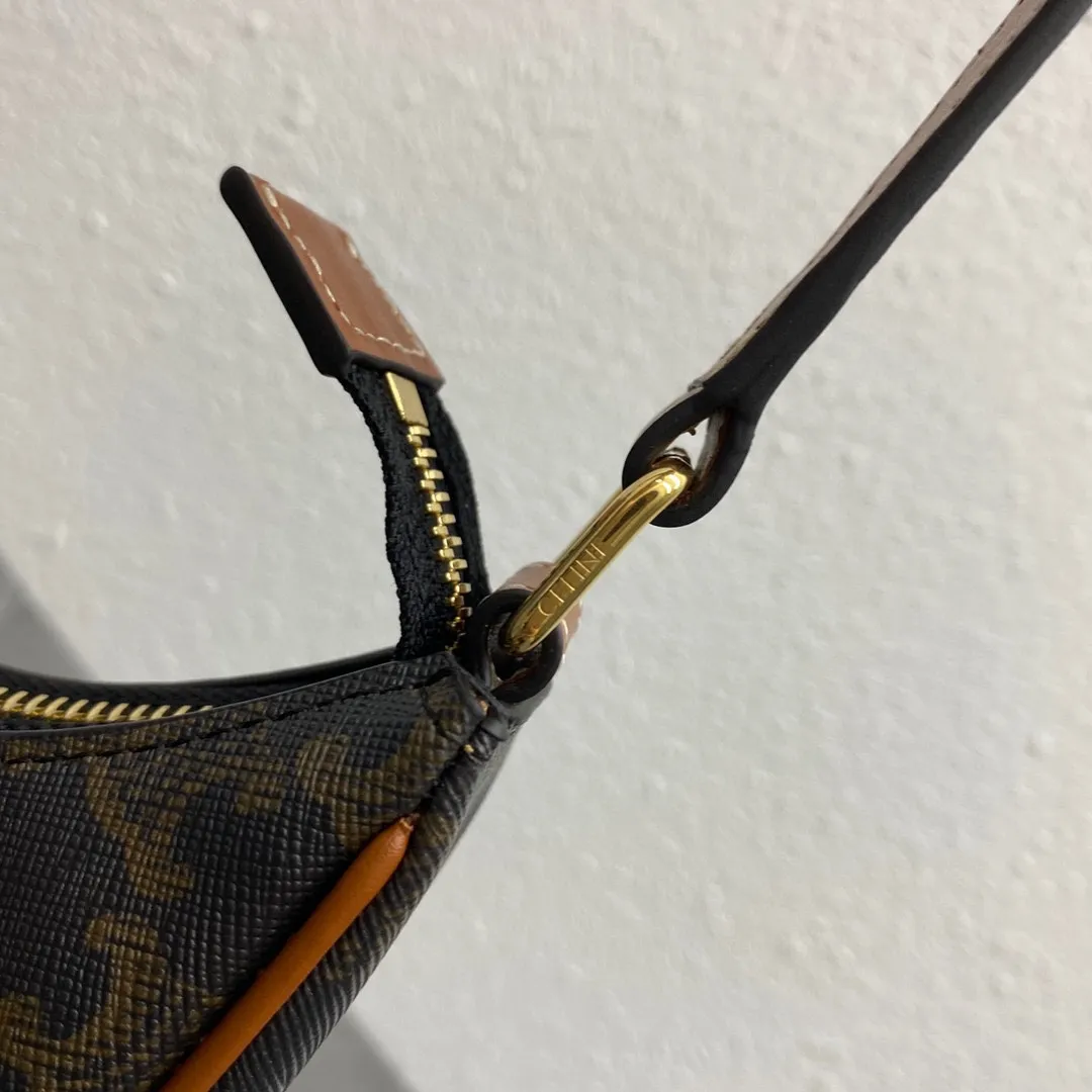 193953 #CELI-NE AVA armpit bag ⚠️The new version has upgraded all-steel hardware → rolled over the old version alloy → exquisite large-scale details, order with confidence, it is perfect. This armpit bag is really beautiful! Size: 24.5-18-7.5 Style number: 193953