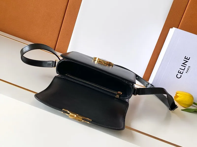All Categories Official Website "Brand Women's Bags" Women's Bags 💙 Celine 2026 New Celine Crossbody Bag