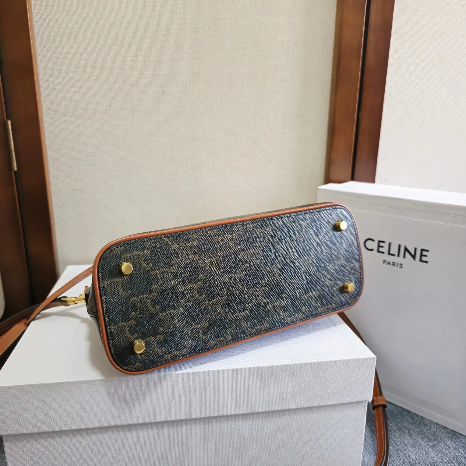 All Categories Official Website "Brand Women's Bags" Women's Bags 💙 Celine 2025 New Celine Crossbody Bag