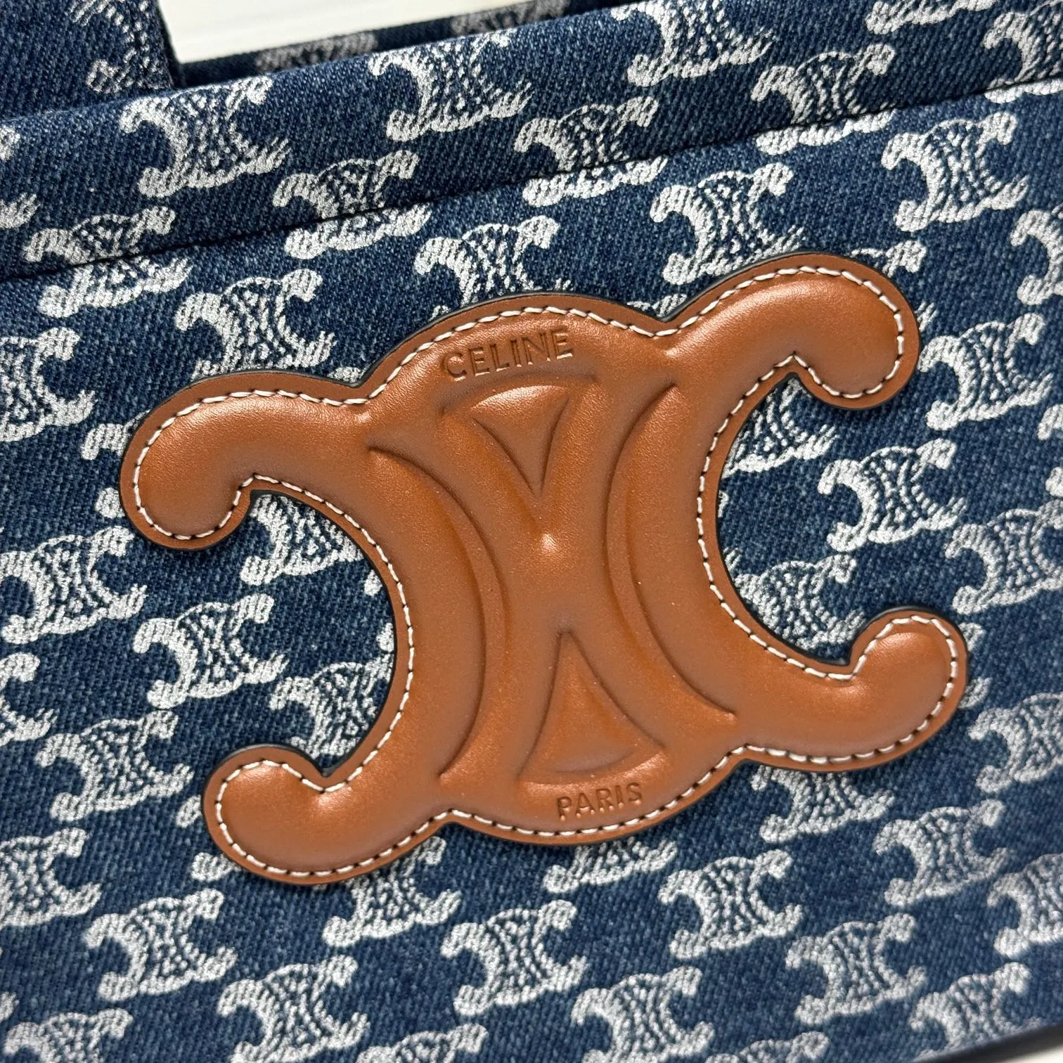 All Categories Official Website "Brand Women's Bags" Women's Bags 💙 Celine 2026 New Celine Crossbody Bag