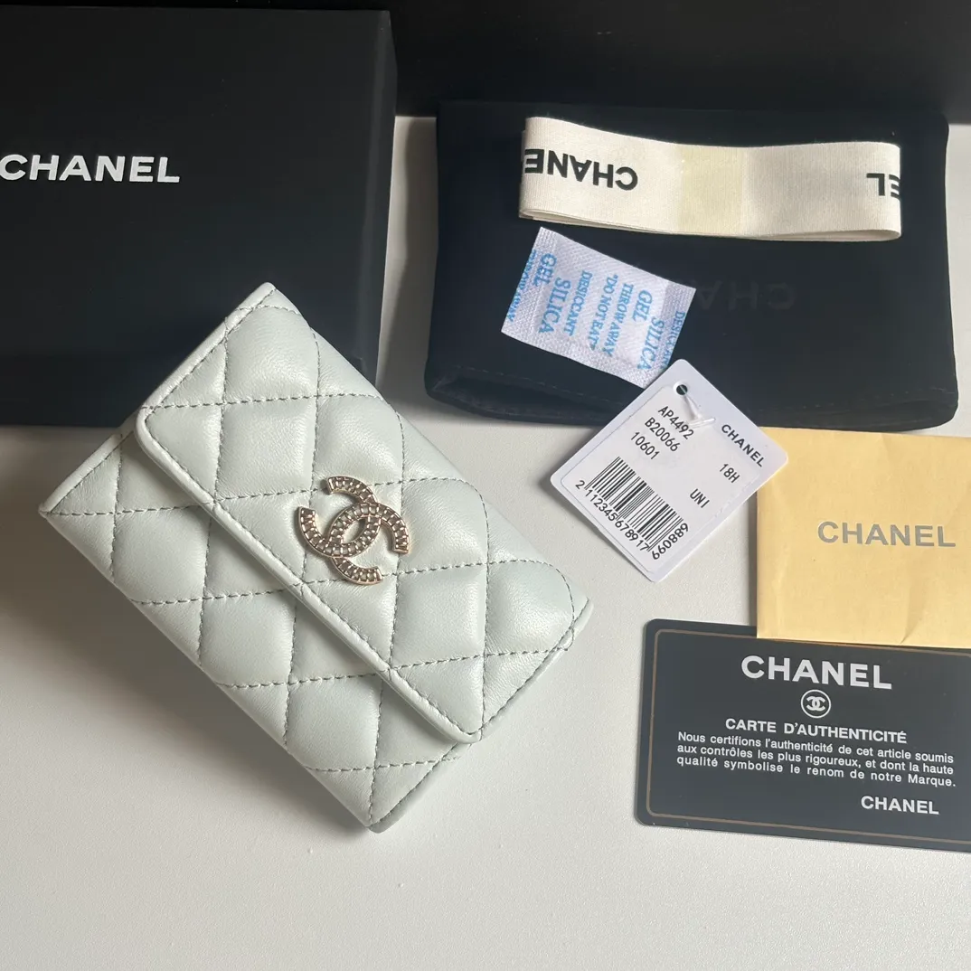 New product CH@NEL lambskin hijab card holder 💦 with new luogo, zipper compartment inside, original quality, exquisite details, model number AP8984, size 11*8.5*3cm 320💰