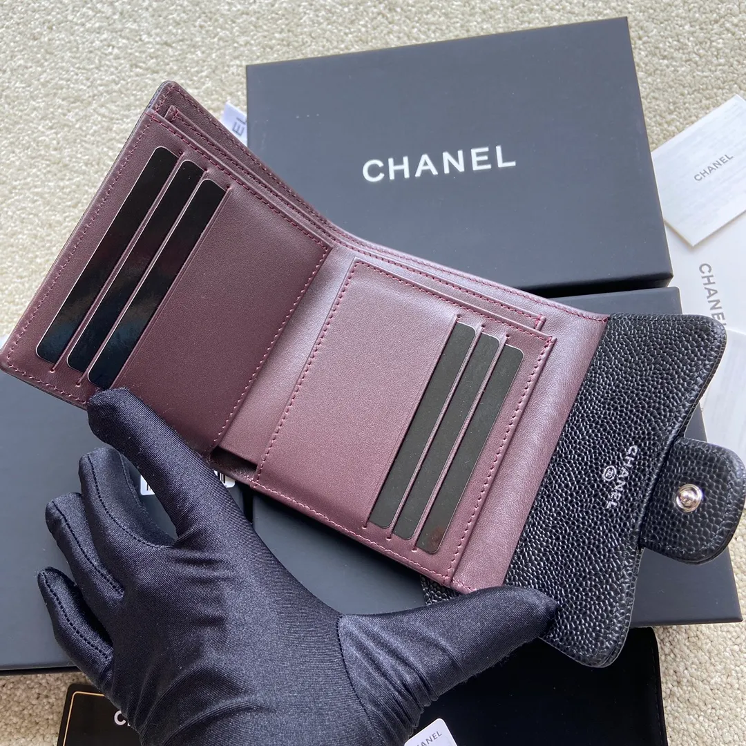 440💰Xiaoxiang imported Italian leather Item number: A82288 Size: w10.5×h11.5×d3cm Color: black ball pattern silver steel mark