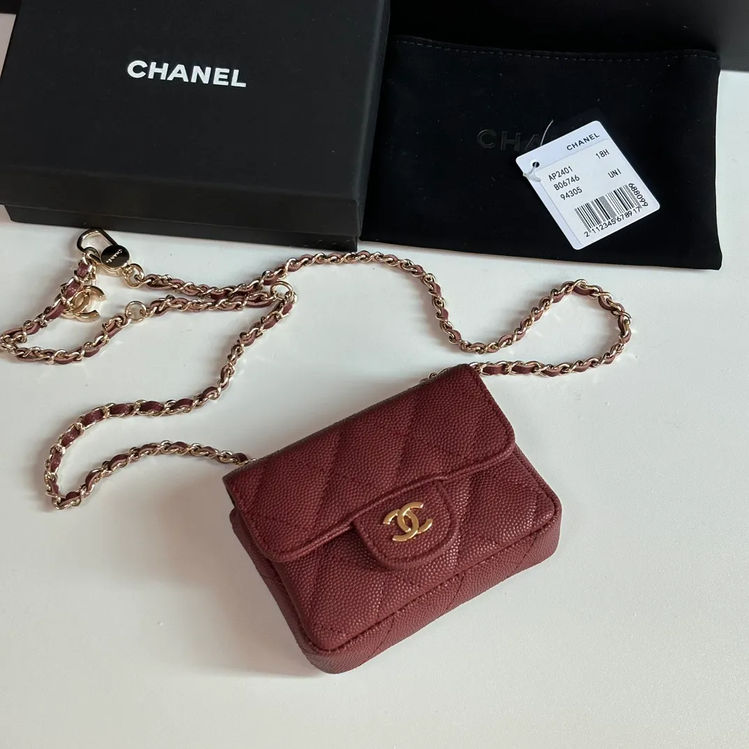 460💰 ❤️❤️❤️Ohanel's new waist bag has arrived. Original quality and beautiful details...AP4802Y size 10x8x3.5cm