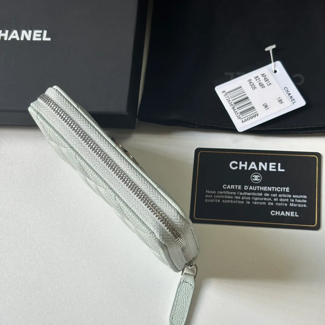 360💰 New product ❤️❤️❤️CH@NEL small zipper card holder💦 with new luogo, zipper compartment inside, original quality, beautiful details, model number AP9630, size 11*7.5*2cm