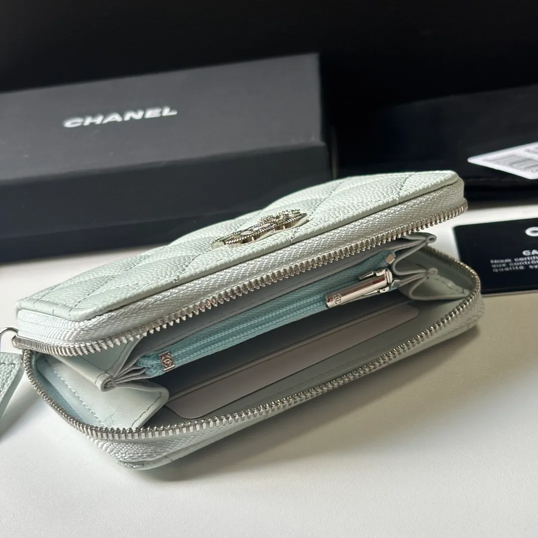 360💰 New product ❤️❤️❤️CH@NEL small zipper card holder💦 with new luogo, zipper compartment inside, original quality, beautiful details, model number AP9630, size 11*7.5*2cm