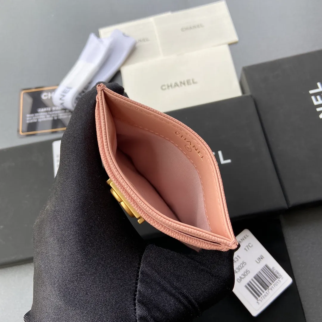 220💰Xiaoxiang imported Italian fine grain calfskin Item number: A84431 Size: w11×h7.5 Color: pink fine ball pattern gold steel mark
