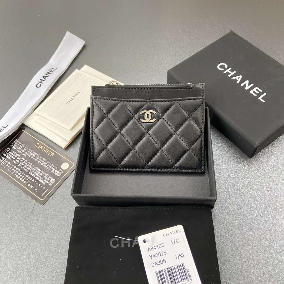 240💰Xiaoxiang imported Italian leather Item number: A84105 Size: w.11.5×h9cm Color: black sheepskin silver steel mark