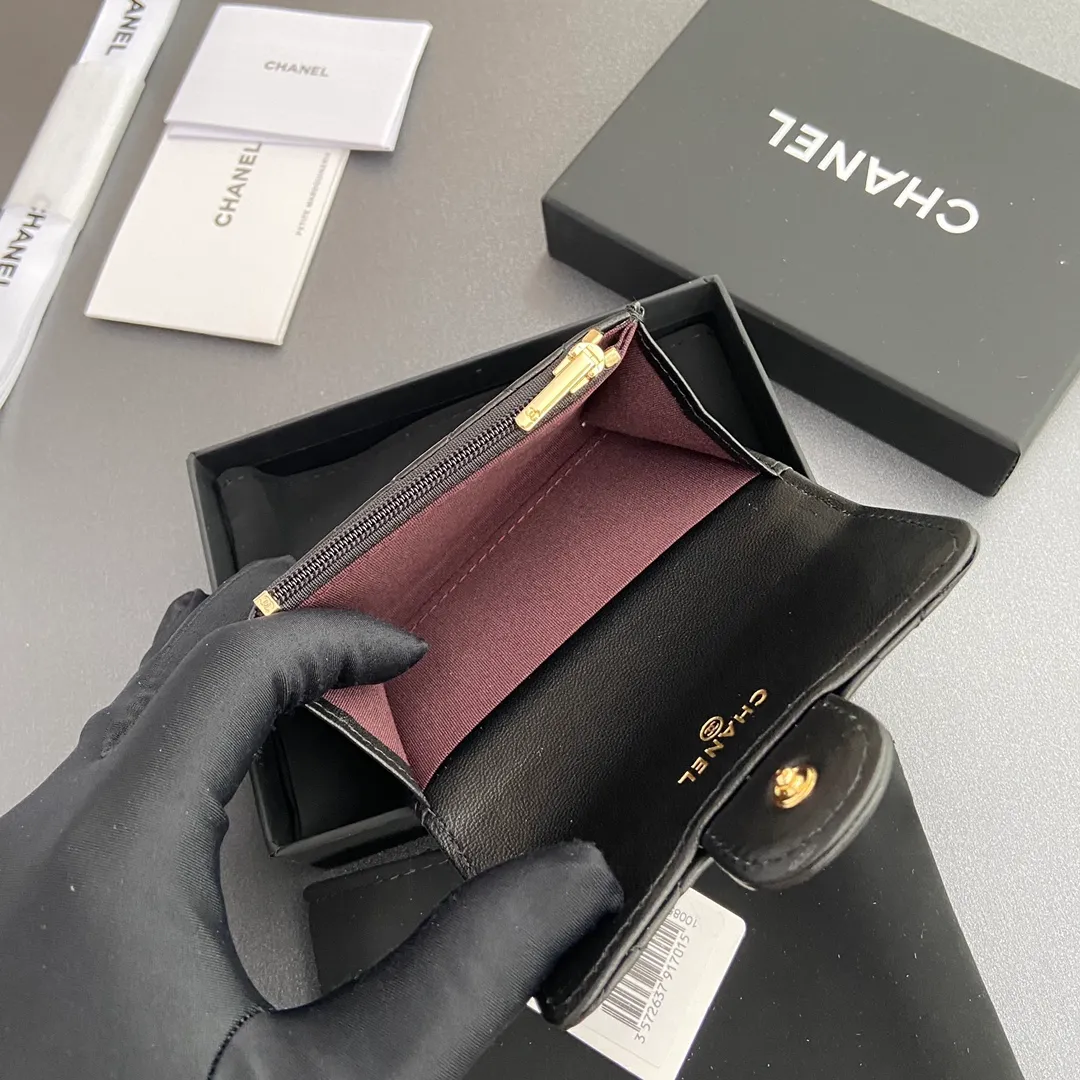 Xiaoxiang imported Italian leather Item number: AP438 (inner compartment with zipper) 💰: 280 Size: w11×h7cm Color: black sheepskin gold steel mark