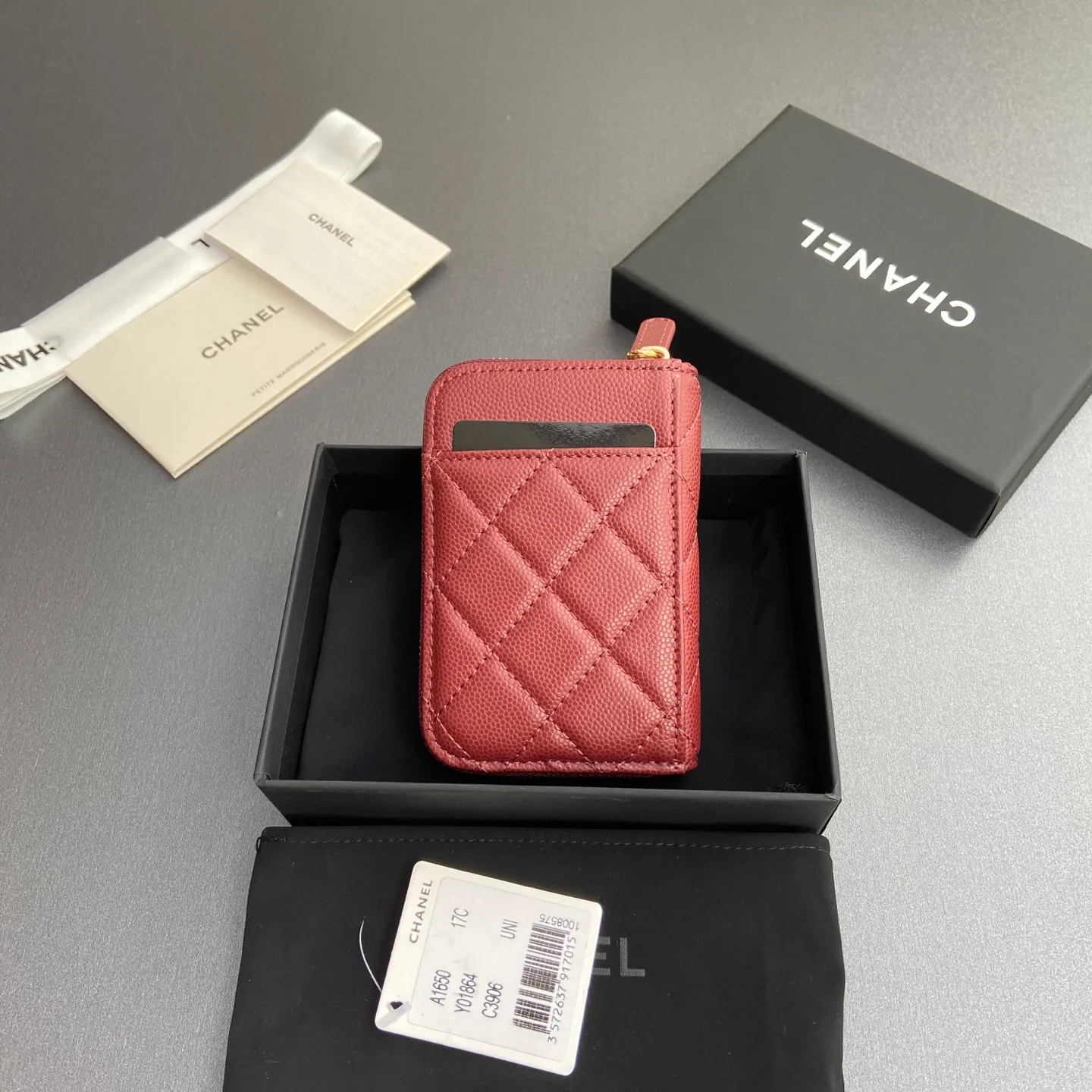 [Special grade hardware original leather] ¥280 Xiaoxiang small zipper bag card holder series with iconic metal logo, gold tone metal hardware, special Italian imported leather 2 card slots wallet bag, 4 card slots No.: 1650 Burgundy fine ball pattern light gold steel mark Size: w11×h7.5×2cm