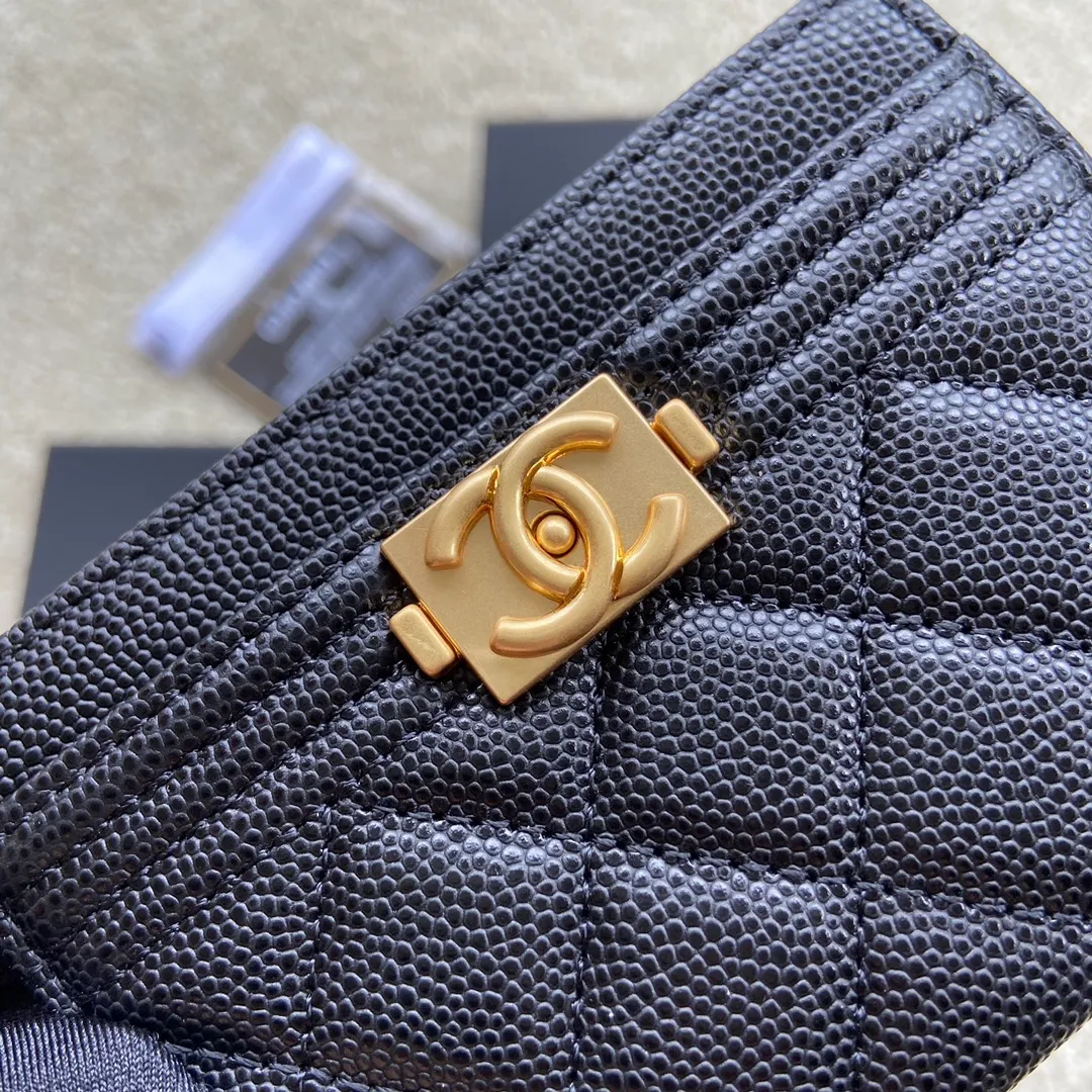220💰Xiaoxiang imported Italian fine grain calfskin Item number: A84431 Size: w11×h7.5 Color: black fine ball pattern gold steel mark
