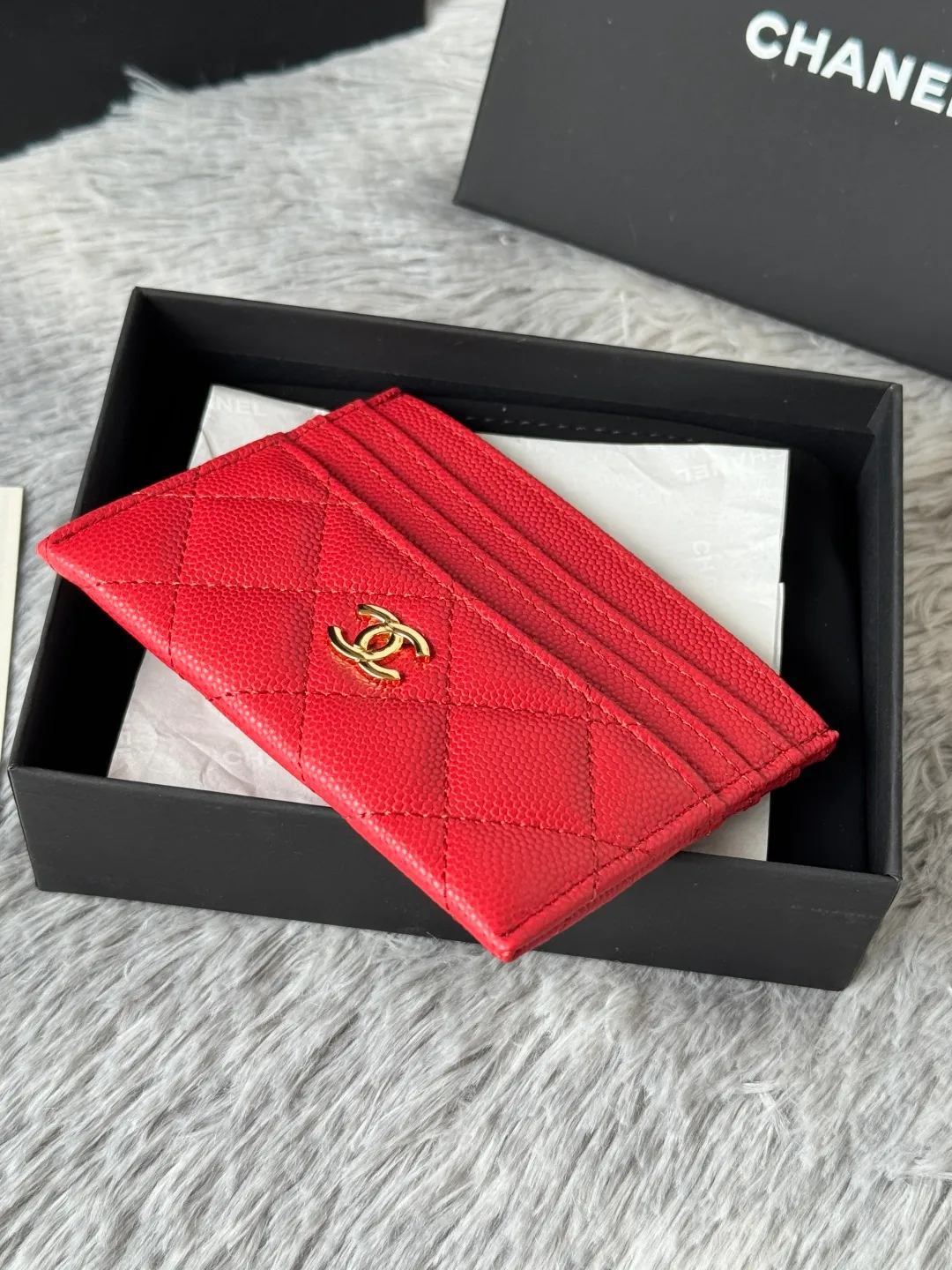 💰240💰 chanel 2025 new product card holder lambskin, seven card slots, can hold change, imported Italian lambskin + hardware logo, so beautiful, love it. The color is as shown in the picture, easy and fast storage, mini card holder No.: AP8944 Size: w11×h10cm