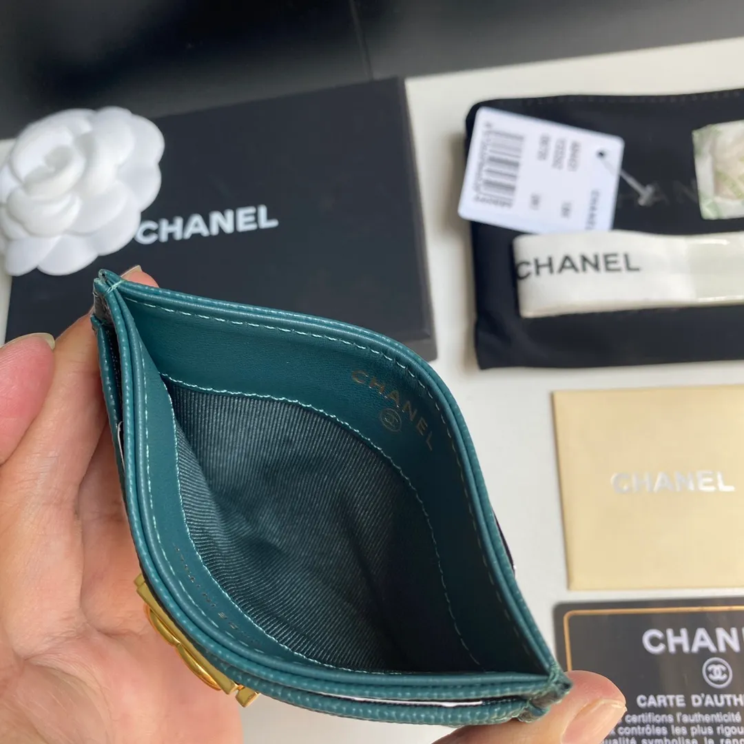 220💰 [Original order quality] [Delivery packaging] CHANEL, original order quality, leboy card holder 💦 style number A84431 top leather hardware, beautiful details, complete package! Size 11*7.5*1.