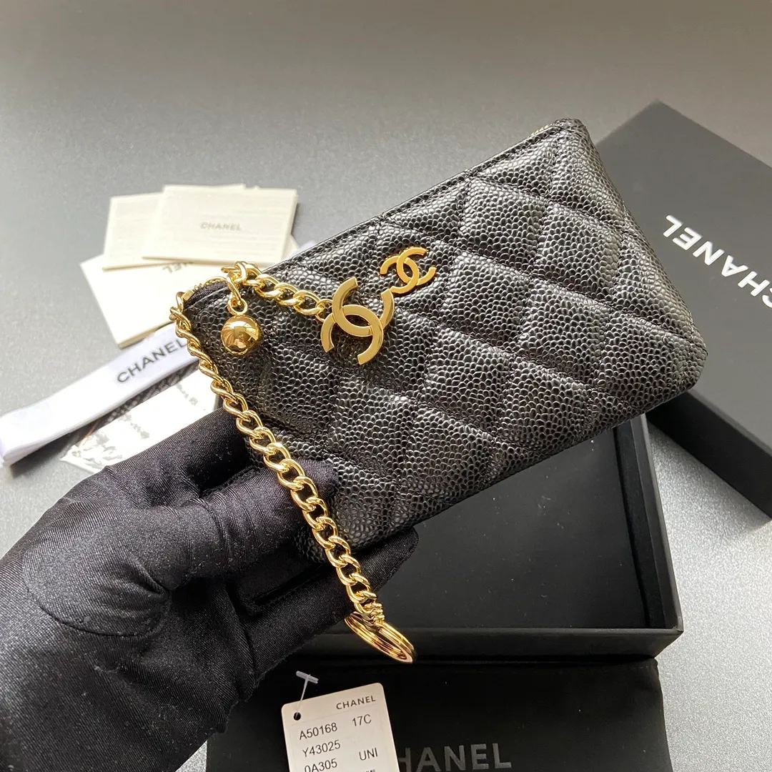 250💰Xiaoxiang imported Italian grain cowhide Item number: A50168 Size: w14×h9.5cm Color: black ball pattern gold buckle