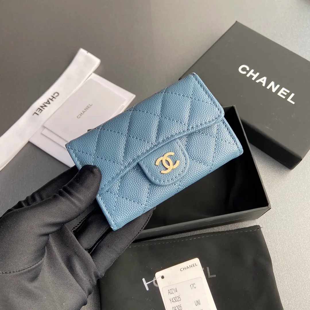 260💰Xiaoxiang imported Italian leather Item number: AP428 Size: w11×h7cm Color: Haze blue fine ball pattern golden steel mark