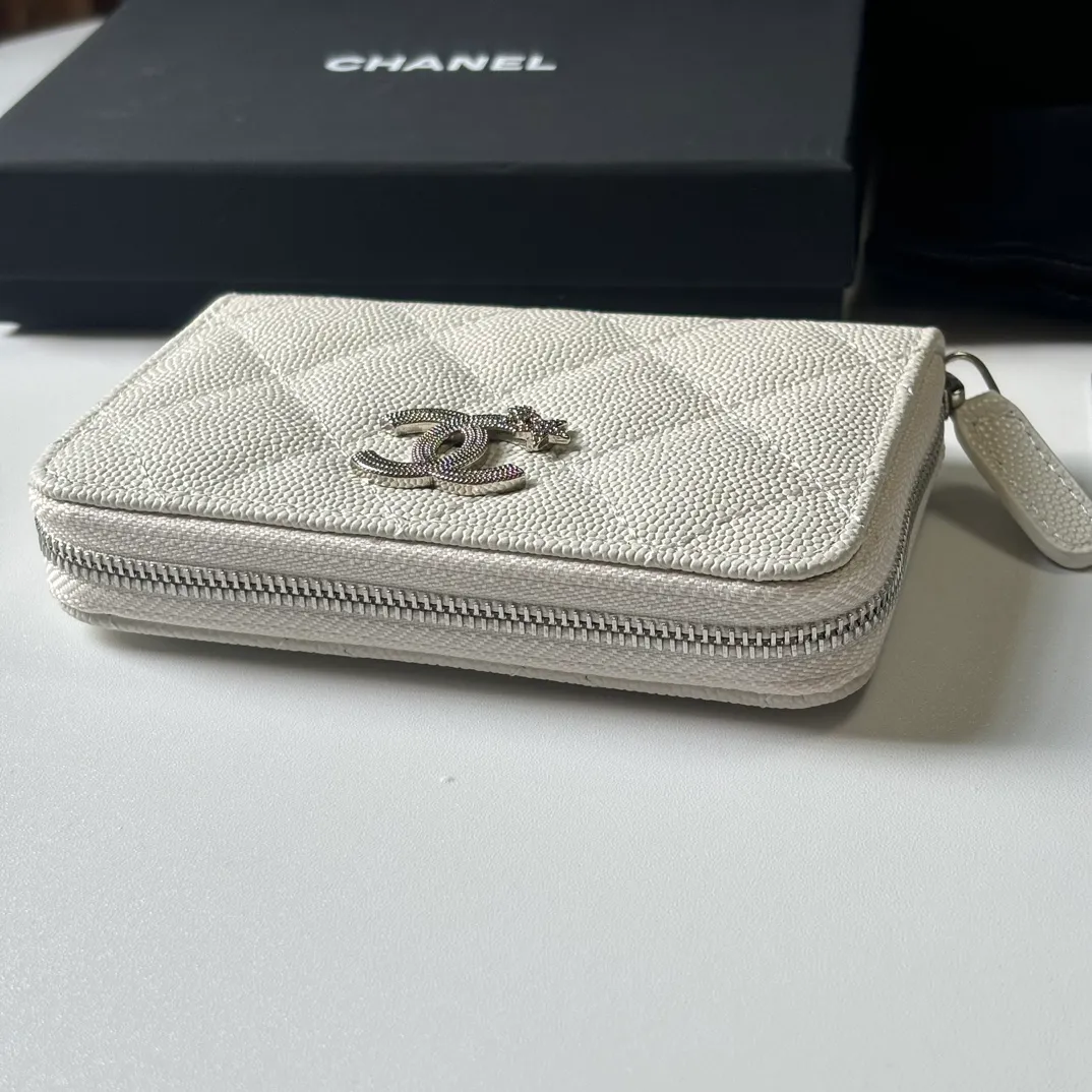 360💰 New product ❤️❤️❤️CH@NEL small zipper card holder💦 with new luogo, zipper compartment inside, original quality, beautiful details, model number AP9630, size 11*7.5*2cm