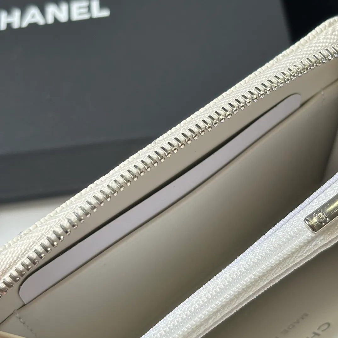 360💰 New product ❤️❤️❤️CH@NEL small zipper card holder💦 with new luogo, zipper compartment inside, original quality, beautiful details, model number AP9630, size 11*7.5*2cm