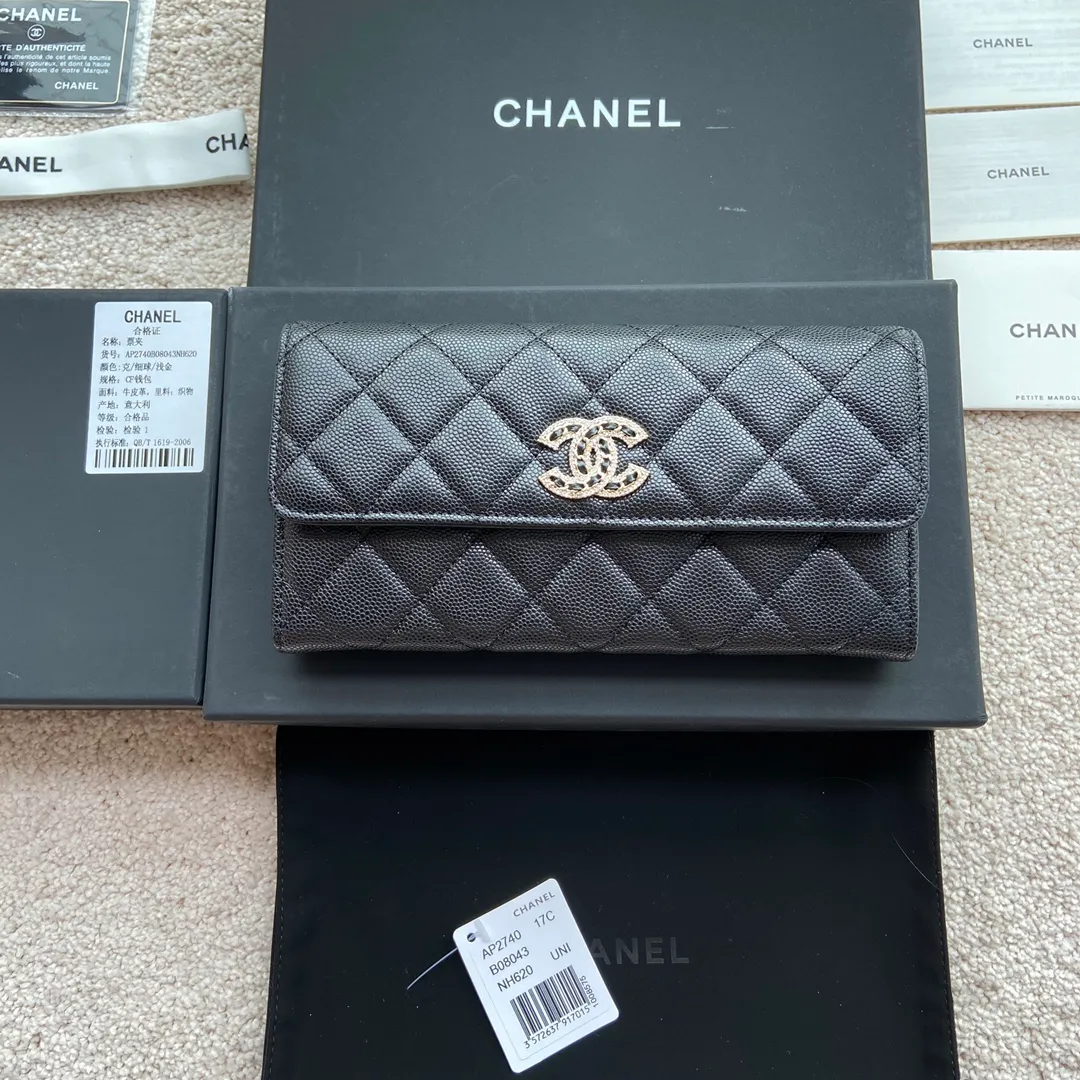 Xiaoxiang imported Italian fine grain cowhide Item number: AP5480 💰:540 Size: w19×h10.5×d3cm Color: black ball pattern with gold mark
