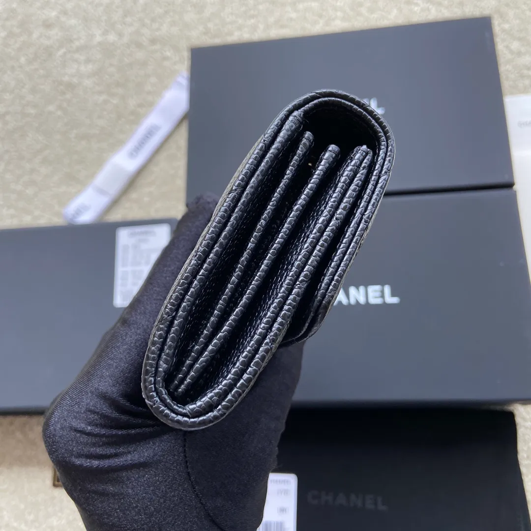 460💰Xiaoxiang imported Italian grained calfskin Item number: A50096 Size: w19×h10.5×d3cm Color: black ball pattern silver steel mark