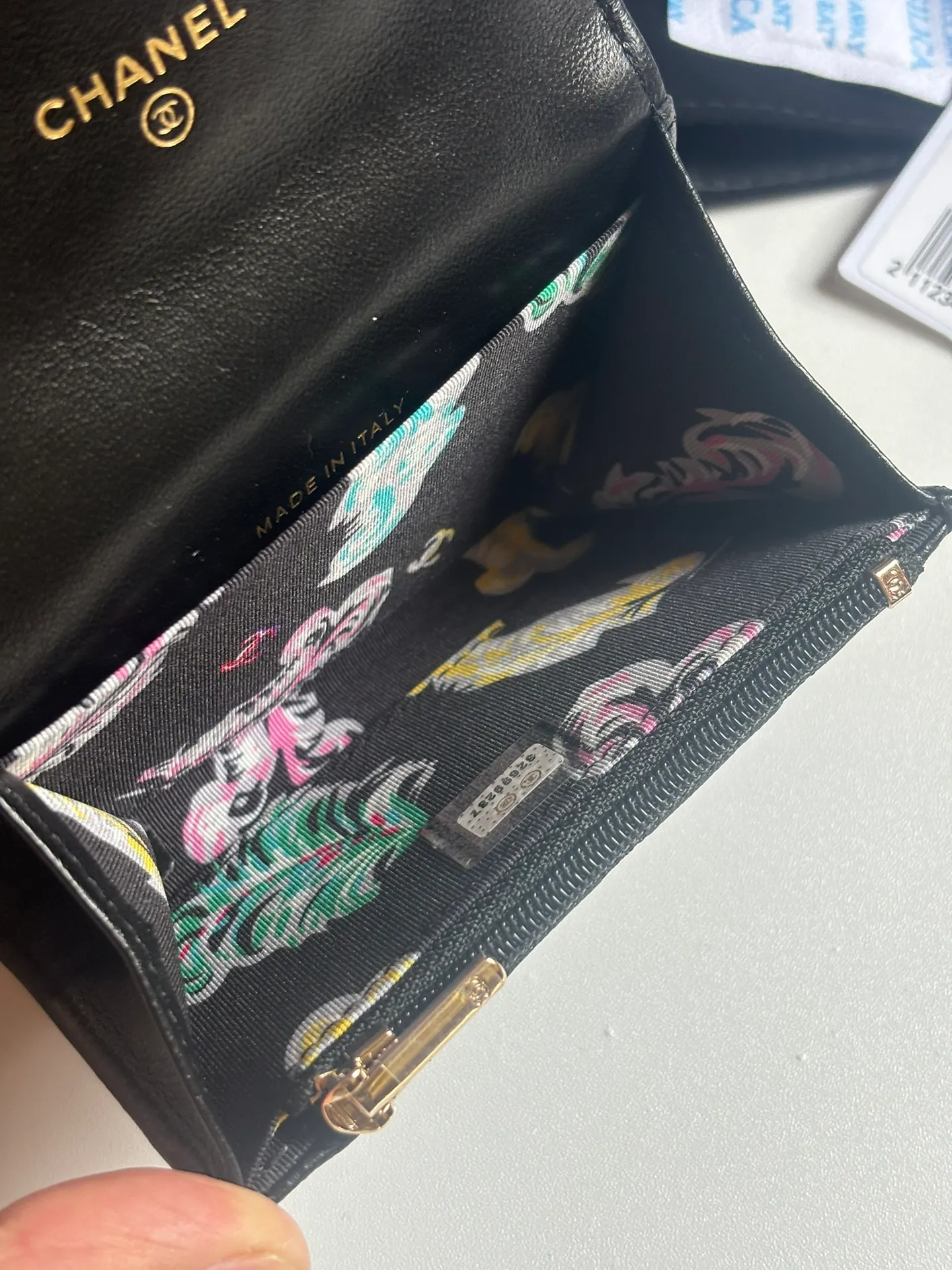 New product CH@NEL lambskin hijab card holder 💦 with new luogo, zipper compartment inside, original quality, exquisite details, model number AP8984, size 11*8.5*3cm 320💰