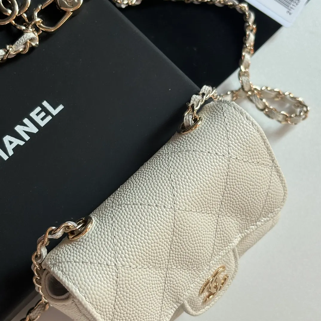 460💰 ❤️❤️❤️Ohanel's new waist bag has arrived. Original quality and beautiful details...AP4802Y size 10x8x3.5cm