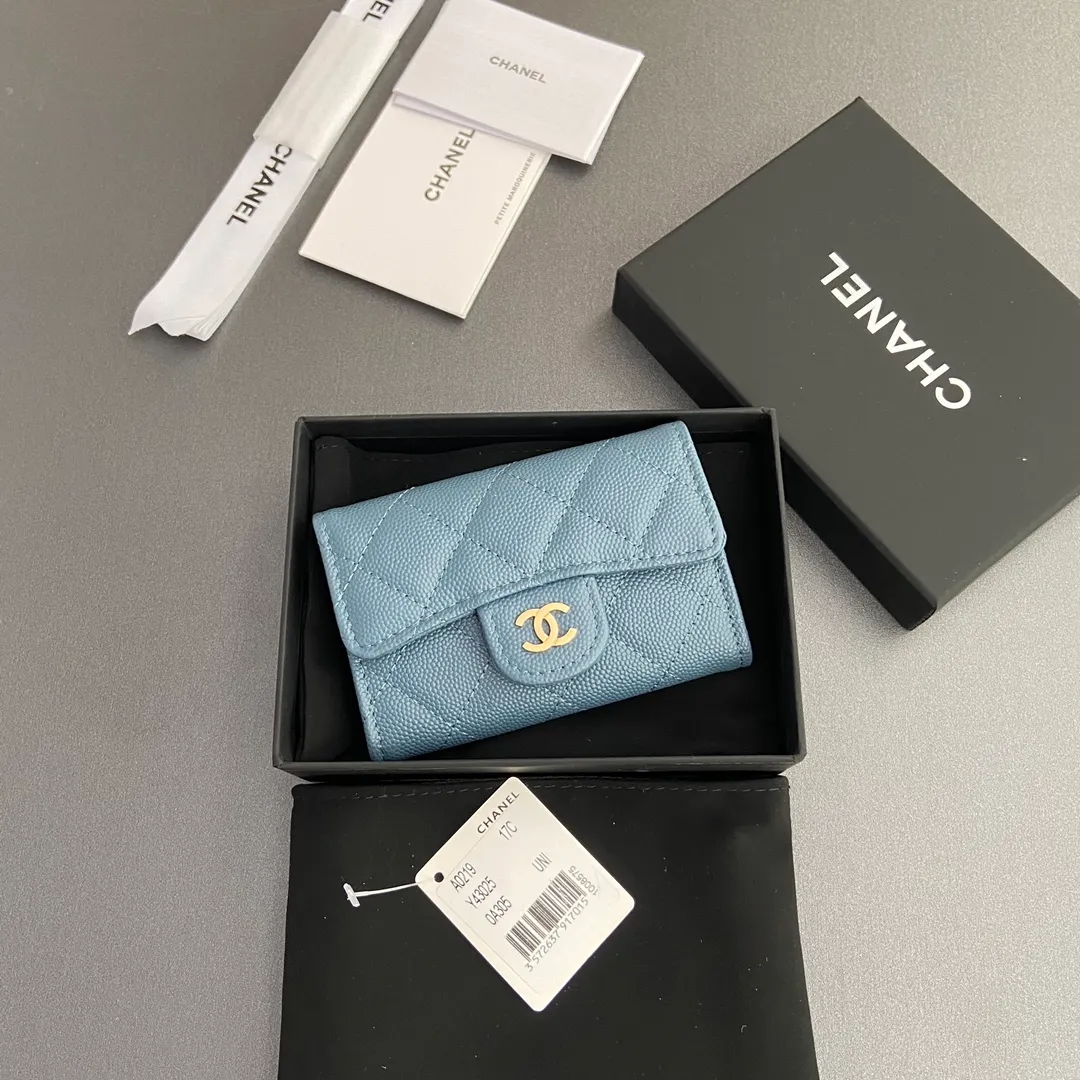 Xiaoxiang imported Italian leather Item number: AP438 (inner compartment with zipper) 💰: 280 Size: w11×h7cm Color: haze blue fine ball pattern golden steel mark