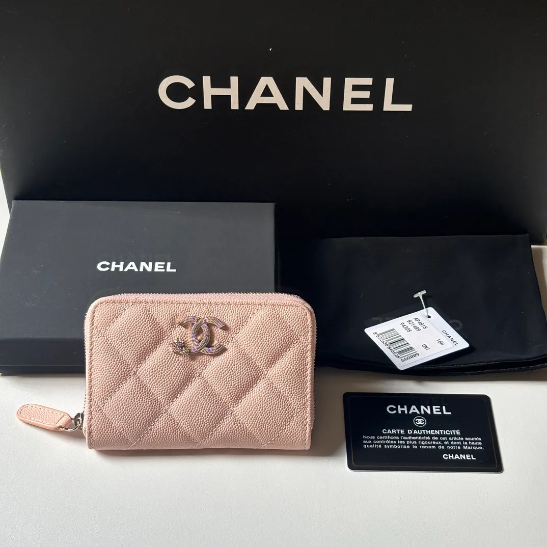 360💰 New product ❤️❤️❤️CH@NEL small zipper card holder💦 with new luogo, zipper compartment inside, original quality, beautiful details, model number AP9630, size 11*7.5*2cm