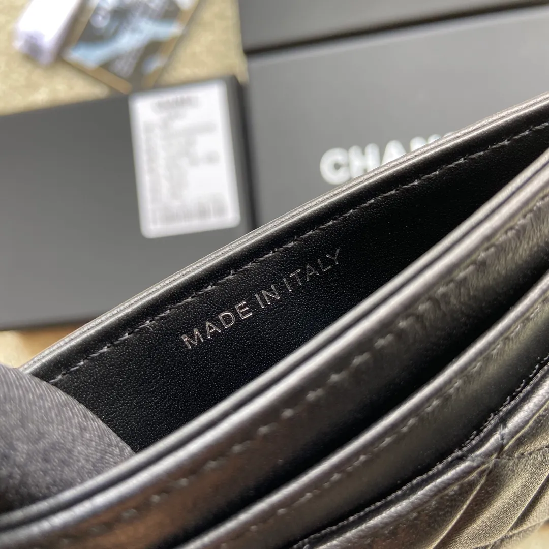 220💰Xiaoxiang imported Italian lambskin Item number: A84431 Size: w11×h7.5 Color: black lambskin silver steel mark