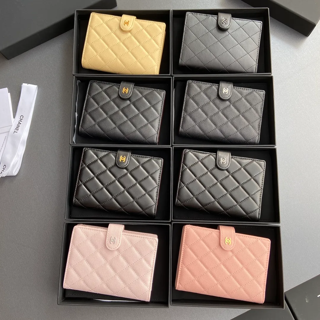 [Special grade hardware original leather] Xiaoxiang passport holder series, quilted with iconic metal logo, metal hardware, special Italian imported leather No.: 96066 Xiaoxiang combination picture