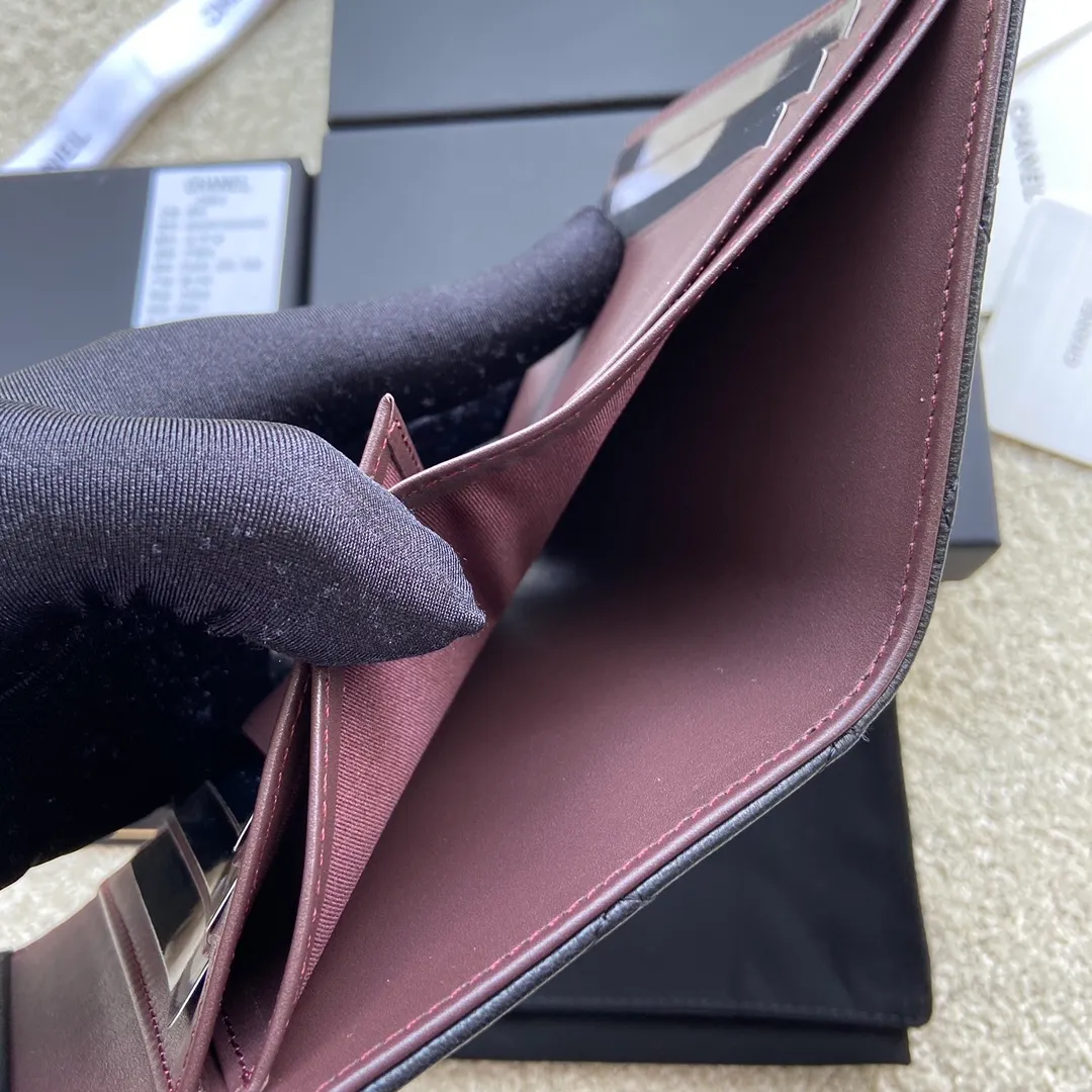 440💰Xiaoxiang imported Italian lambskin Item number: A82288 Size: w10.5×h11.5×d3cm Color: black lambskin gold steel mark