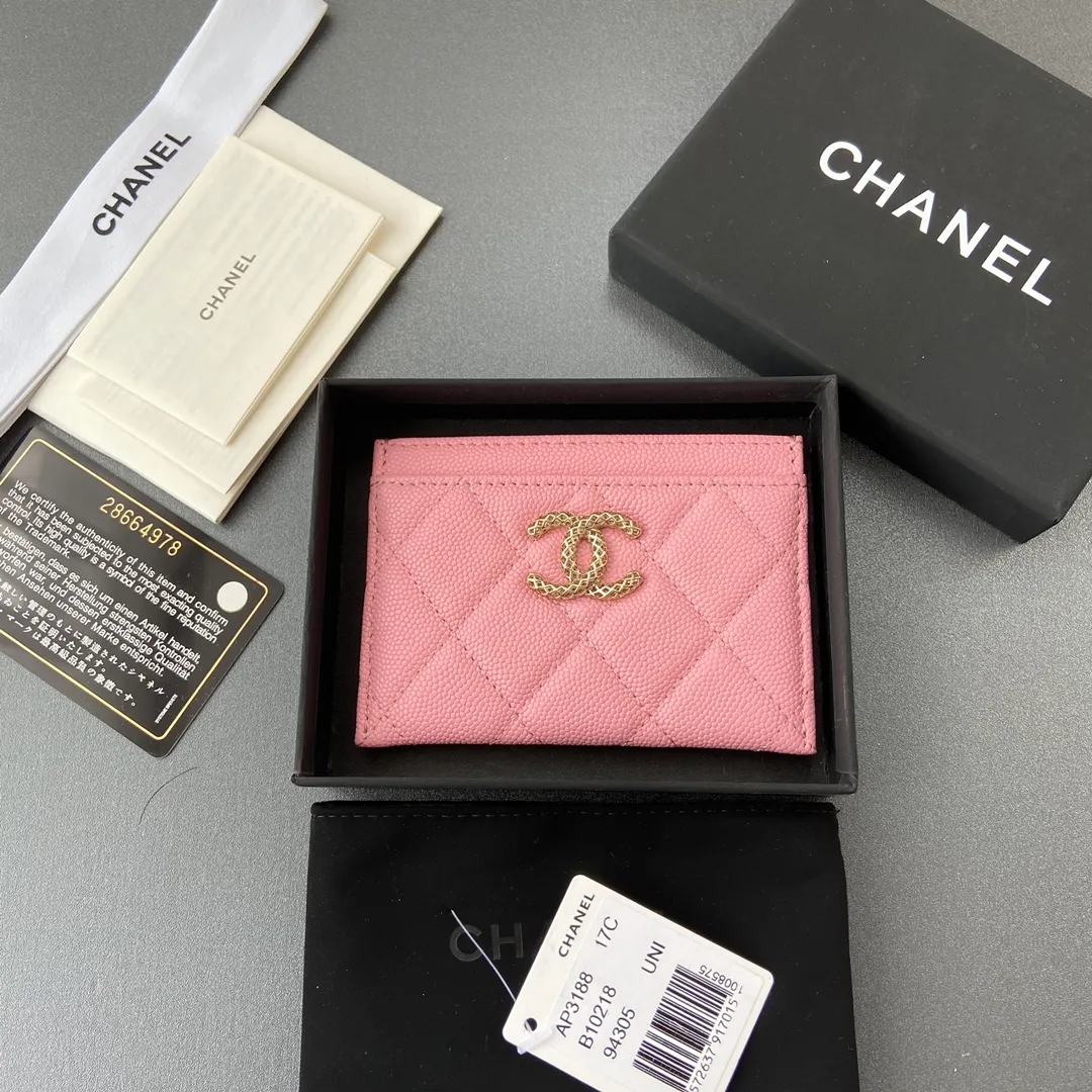 260💰Xiaoxiang imported Italian grained calfskin Item number: AP6376 Size: w11×7.5cm Color: pink fine ball pattern light gold Usage: card holder
