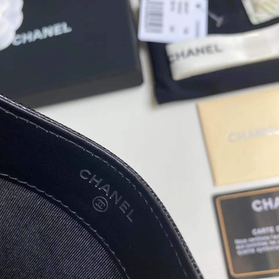 220💰 [Original order quality] [Delivery packaging] CHANEL, original order quality, leboy card holder 💦 style number A84431 top leather hardware, beautiful details, complete package! Size 11*7.5*1.