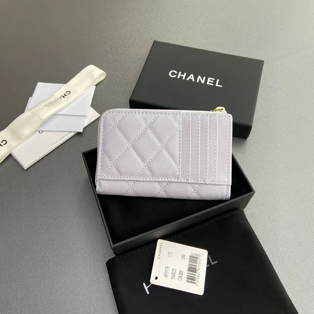 [Special grade hardware original leather] ¥320 Xiaoxiang small zipper bag card holder series Quilted card holder with iconic metal logo Gold tone metal hardware, special Italian imported leather 6 card slots, 1 small zipper bag No.: 3179 Light purple fine ball gold Size: w13×h9×2cm