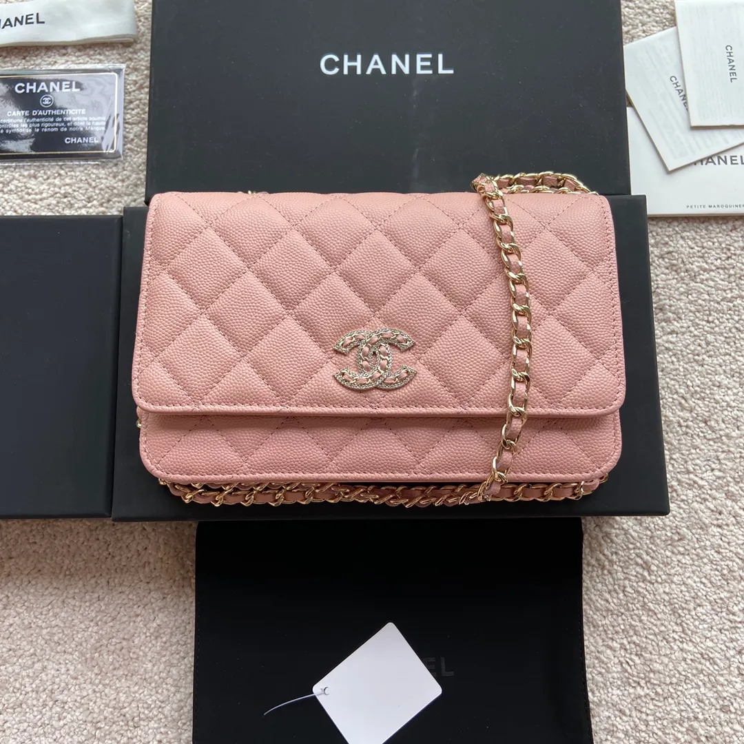 Xiaoxiang imported Italian grained calfskin item number: AP5468 💰:800