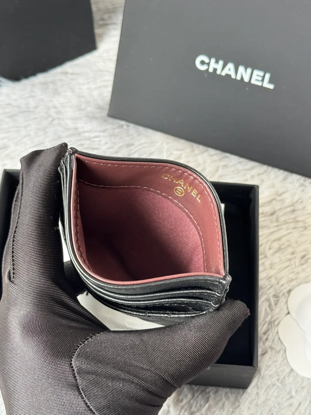 💰240💰 chanel 2025 new product card holder lambskin, seven card slots, can hold change, imported Italian lambskin + hardware logo, so beautiful, love it. The color is as shown in the picture, easy and fast storage, mini card holder No.: AP8944 Size: w11×h10cm