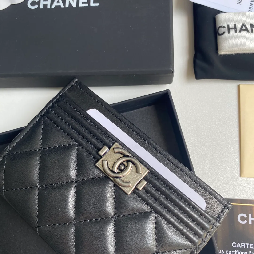 220💰 [Original order quality] [Delivery packaging] CHANEL, original order quality, leboy card holder 💦 style number A84431 top leather hardware, beautiful details, complete package! Size 11*7.5*1.