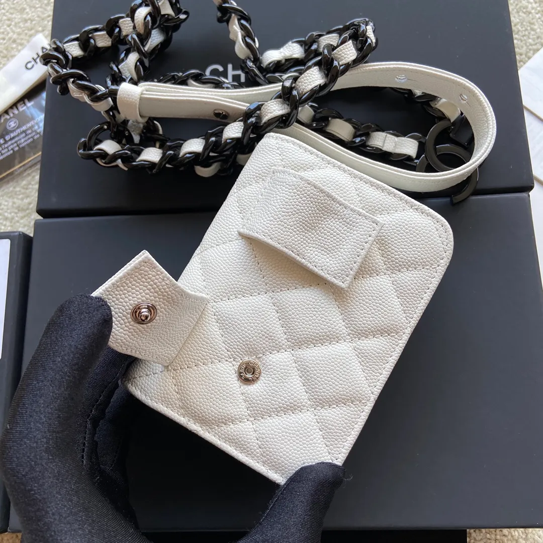 Xiaoxiang imported Italian grain cowhide Item number: A81088 💰: 360 Height: w12.5×h9×d2.5cm Color: white ball pattern