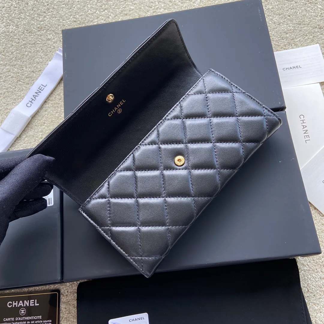 460💰Xiaoxiang imported Italian lambskin Item number: A50096 💰:480 Size: w19×h10.5×d3cm Color: black lambskin gold steel mark