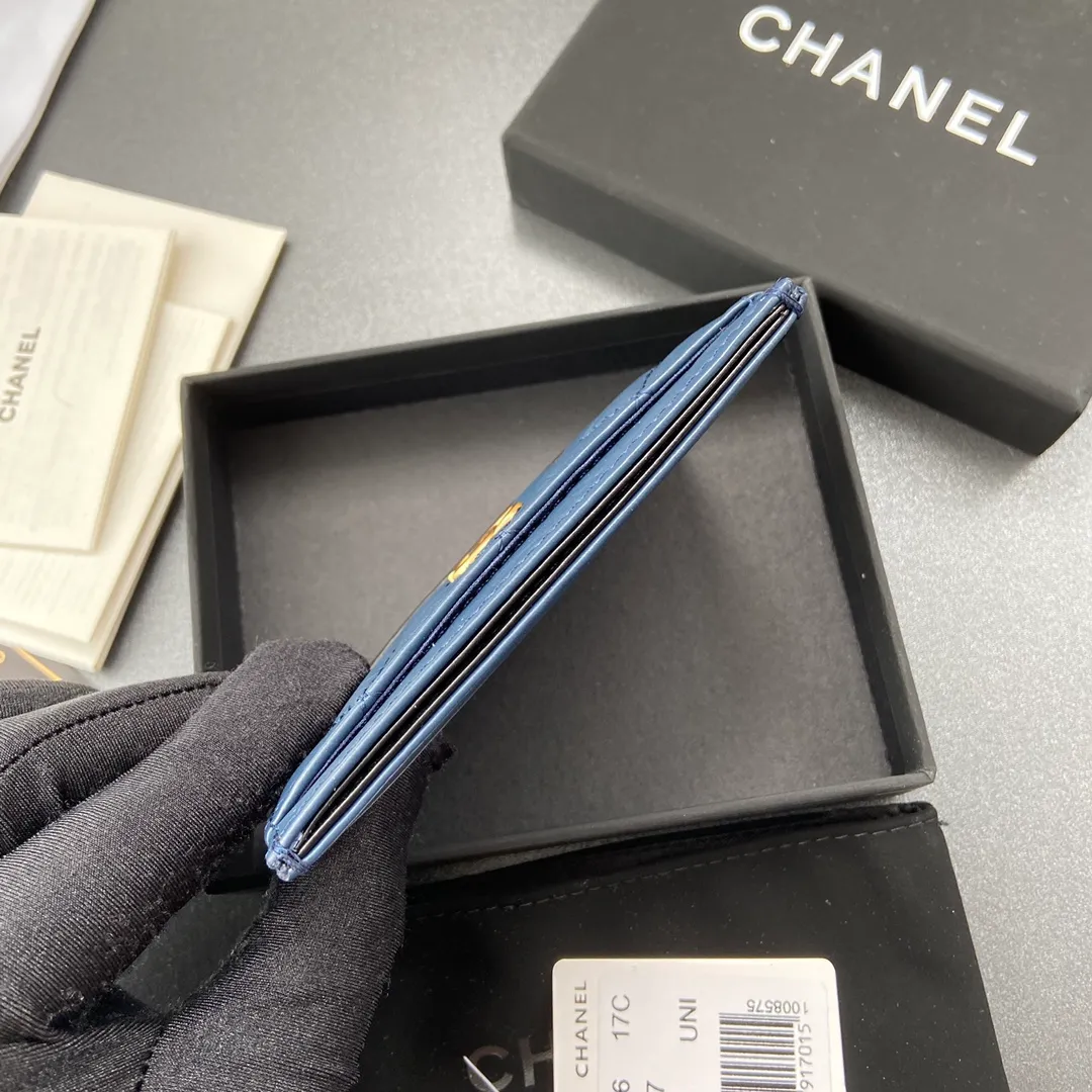 220💰Xiaoxiang imported Italian leather Item number: 84386 Size: w11×h7.5cm Color: blue with black Gold hardware