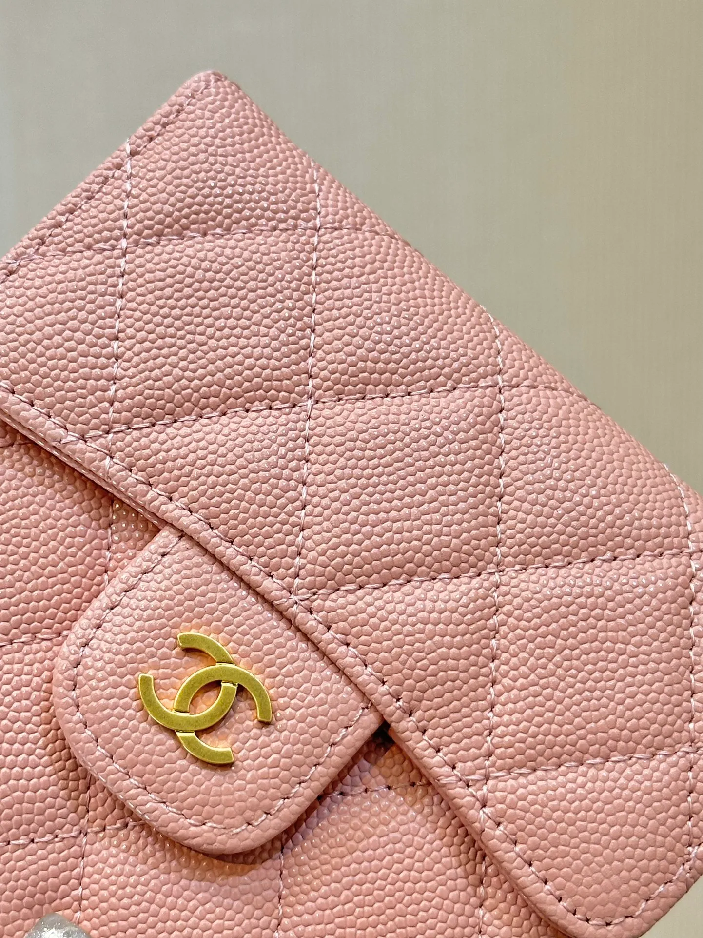 82288 Caviar Pink Gold