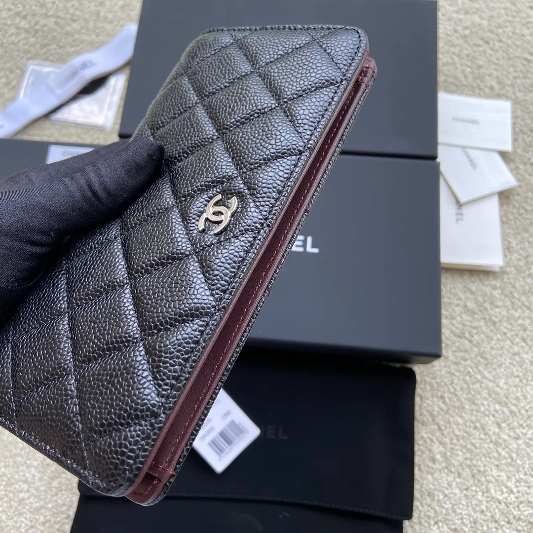 460💰Xiaoxiang imported Italian grain cowhide Item number: A80285 Size: w18.5×h10×2.5cm Color: black ball pattern silver steel mark