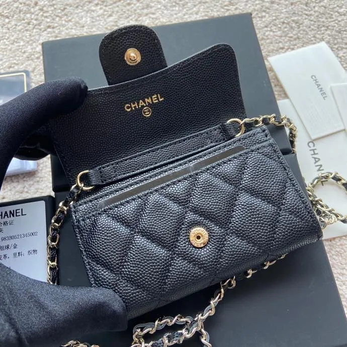 Xiaoxiang imported Italian leather Item number: AP3966 /A81081 chain small card holder) 💰: 420 Size: w11×h7cm Color: black fine ball pattern gold steel mark hardware
