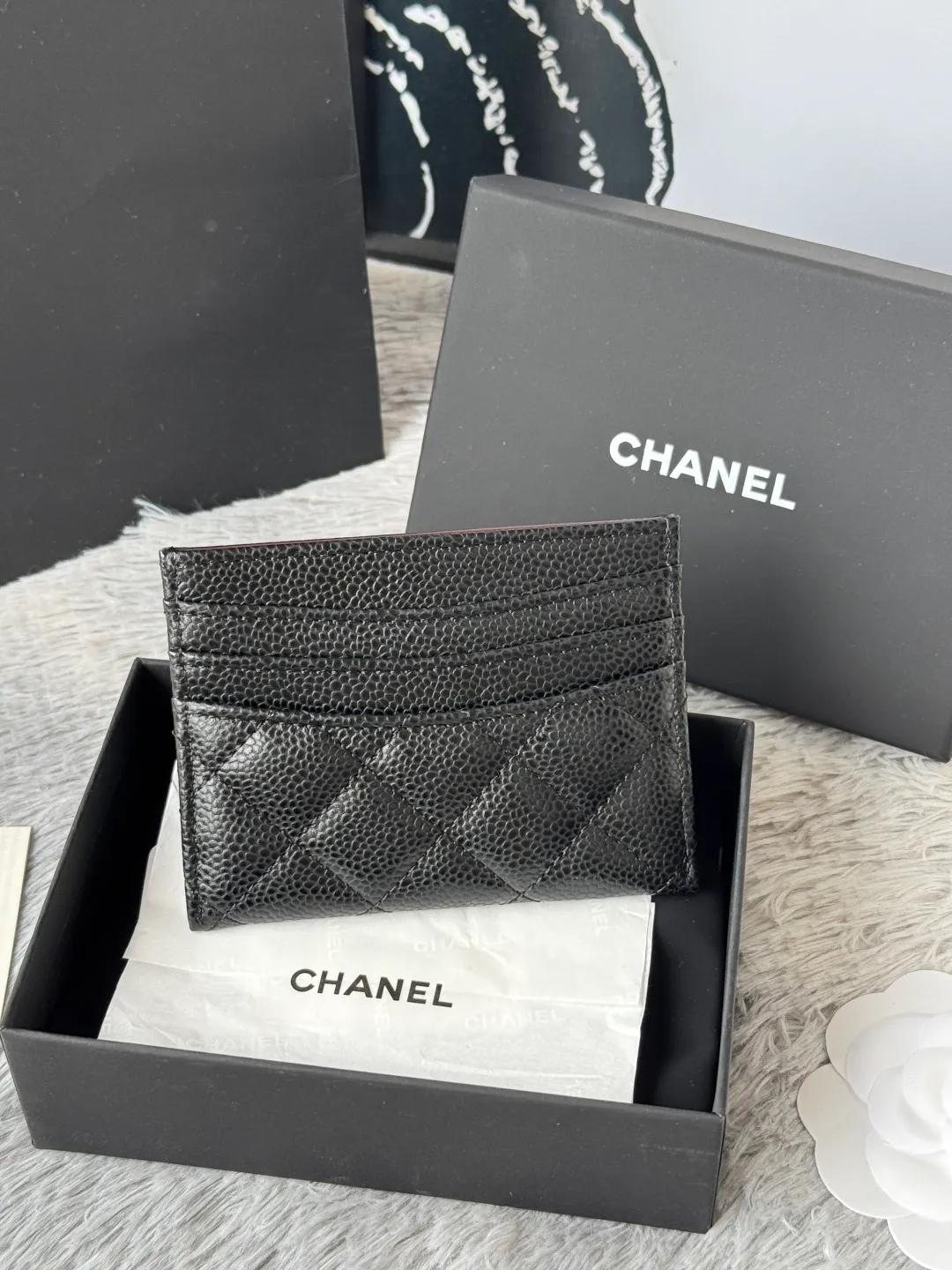 💰240💰 chanel 2025 new product card holder lambskin, seven card slots, can hold change, imported Italian lambskin + hardware logo, so beautiful, love it. The color is as shown in the picture, easy and fast storage, mini card holder No.: AP8944 Size: w11×h10cm